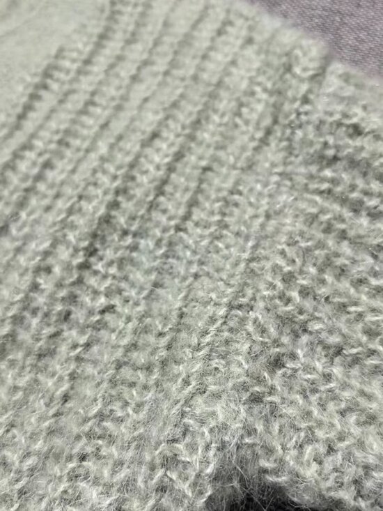 H&M Alpaca Wool Cardigan – Size S, Light Green – Cozy & Versatile 🍃🧶 - Picture 5 of 7